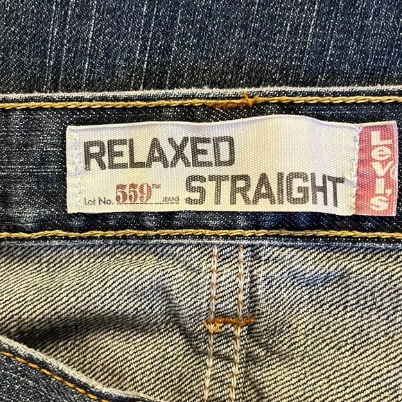 Men’s Levi’s.  Relaxed Straight 559. - Picture 4 of 4